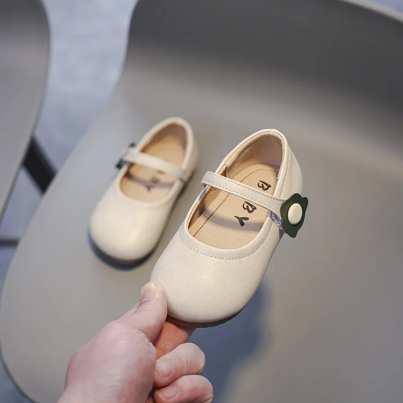 2023 г., Весенне-осенняя Повседневная обувь для младенцев, Детская Кожаная обувь для Маленьких девочек, Удобная Обувь Принцессы с цветочным Рисунком на мягкой подошве, Размер 15-25