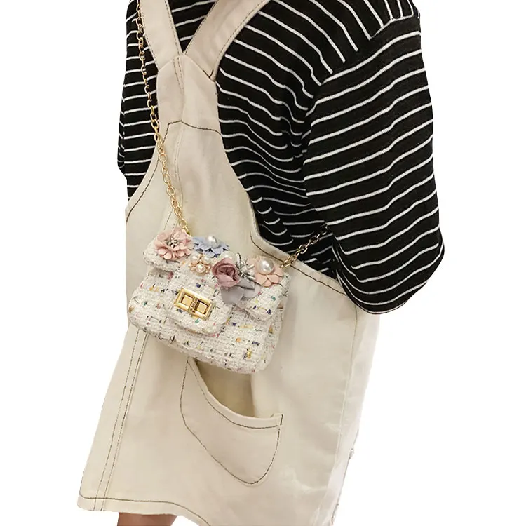 Мини-сумка через плечо для девочек в корейском стиле, модная маленькая квадратная сумка через плечо с аппликацией и цепочкой
